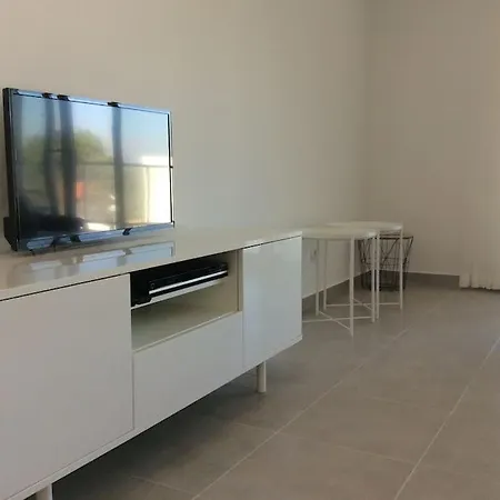 Bart's Sitio: Sea-view, Pool And Tennis דירה נאזרה